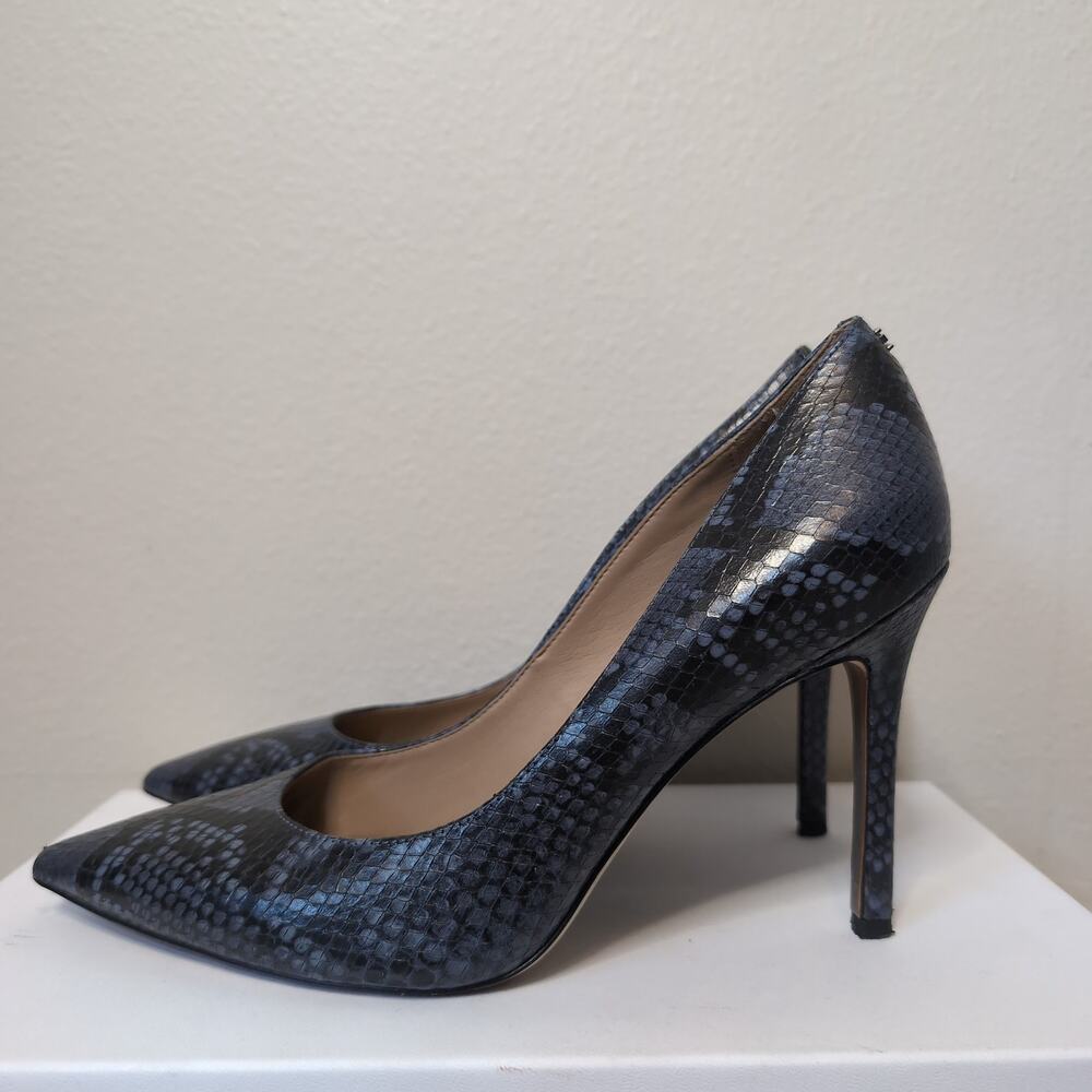 Snakeskin Embossed Pointed Toe Pumps